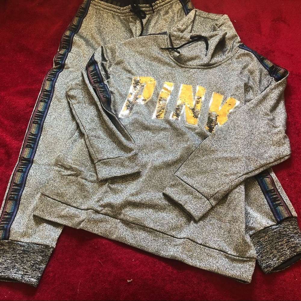 ❌❌SOLD❌❌COMPLETE VS Pink Outfit **BRAND NEW**